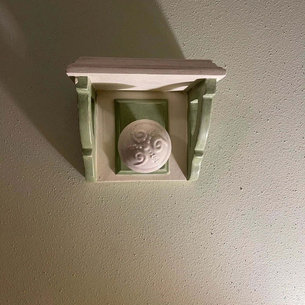 Small Door Knob Shelf